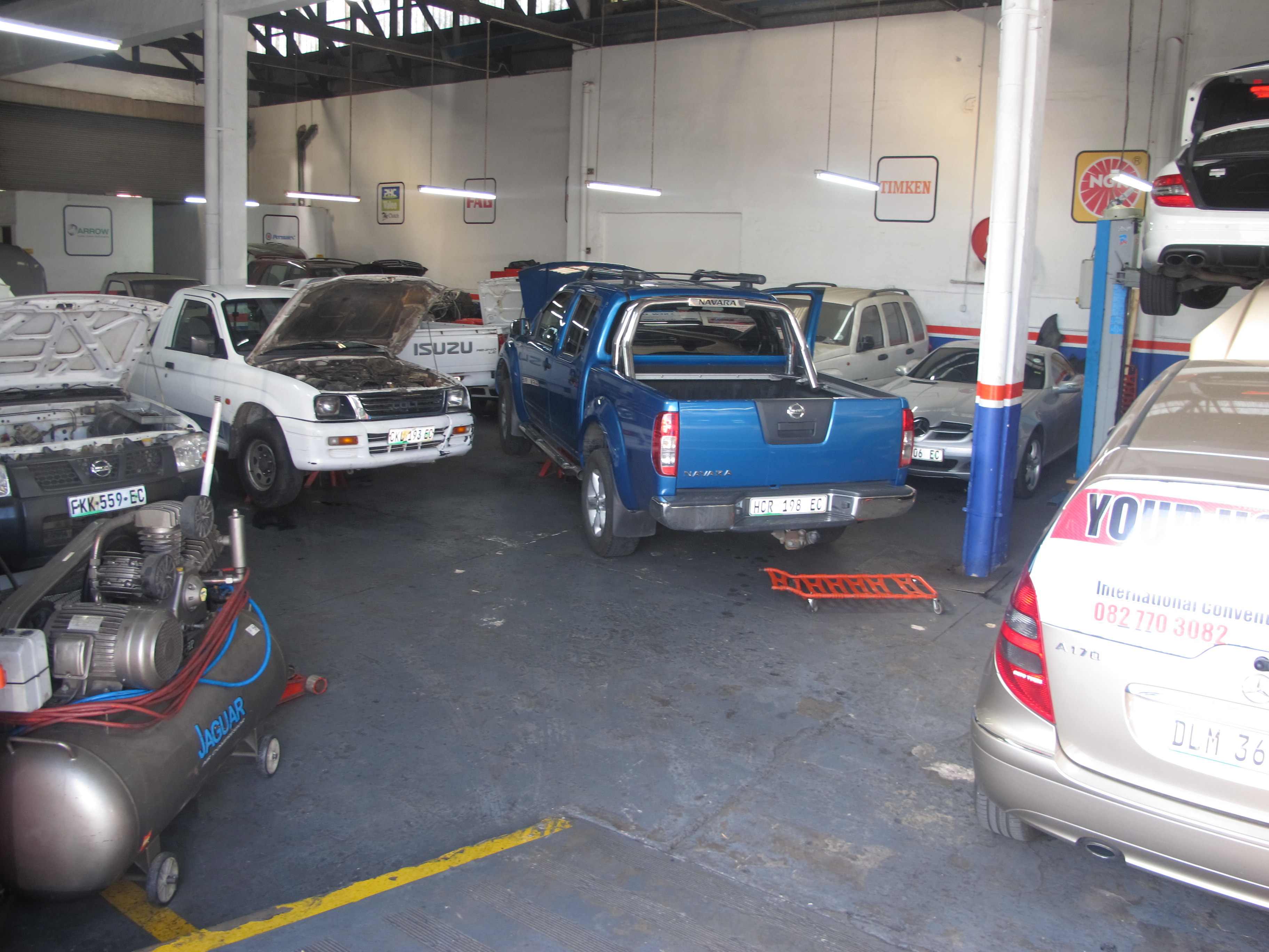 MECHANICAL REPAIR CENTRE - EL picture