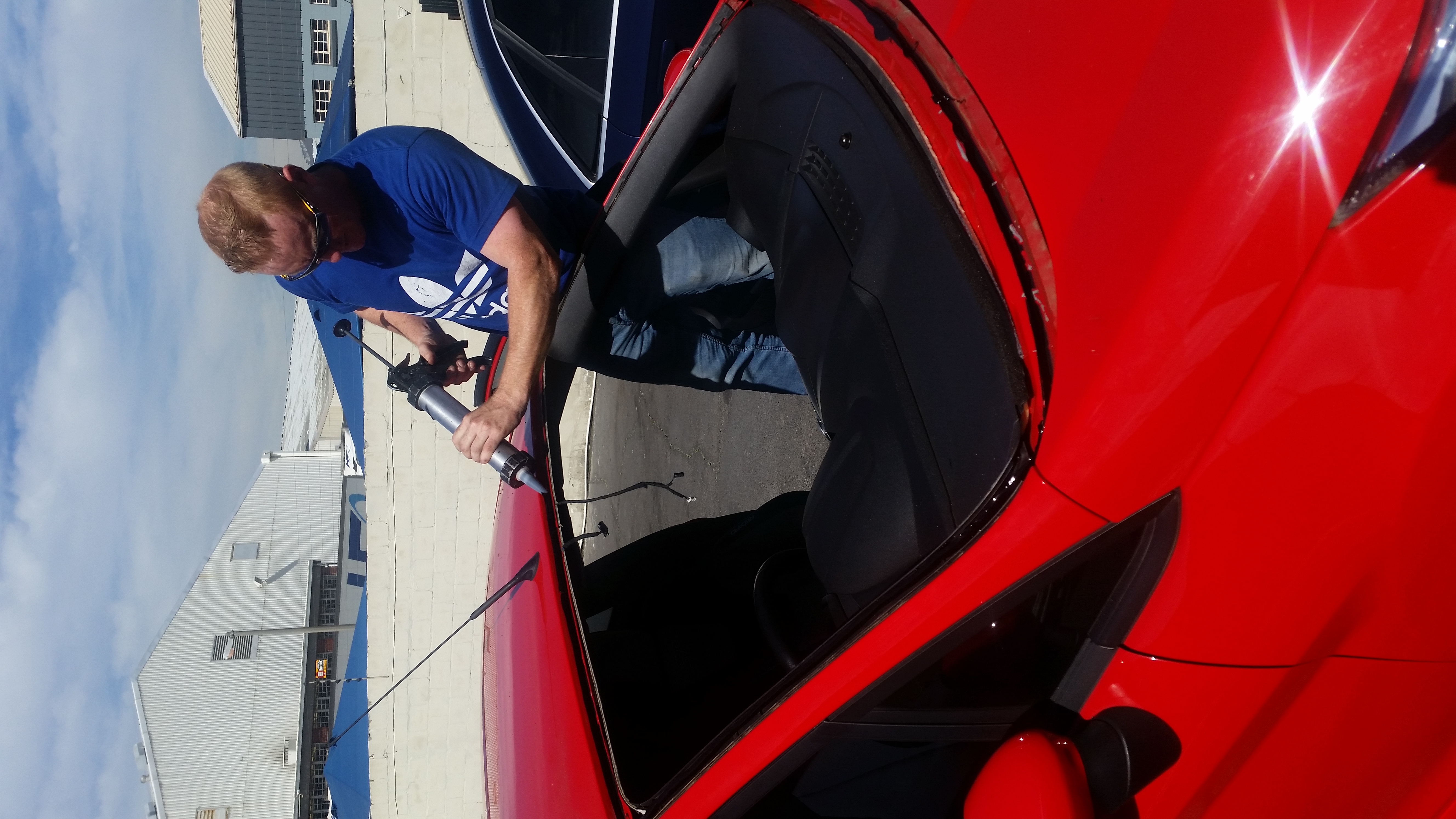 Mobi Cracks (Pty)Ltd picture