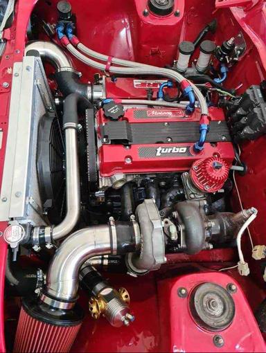 R&A auto spesiallist on all types of trucks and car and sports cars picture