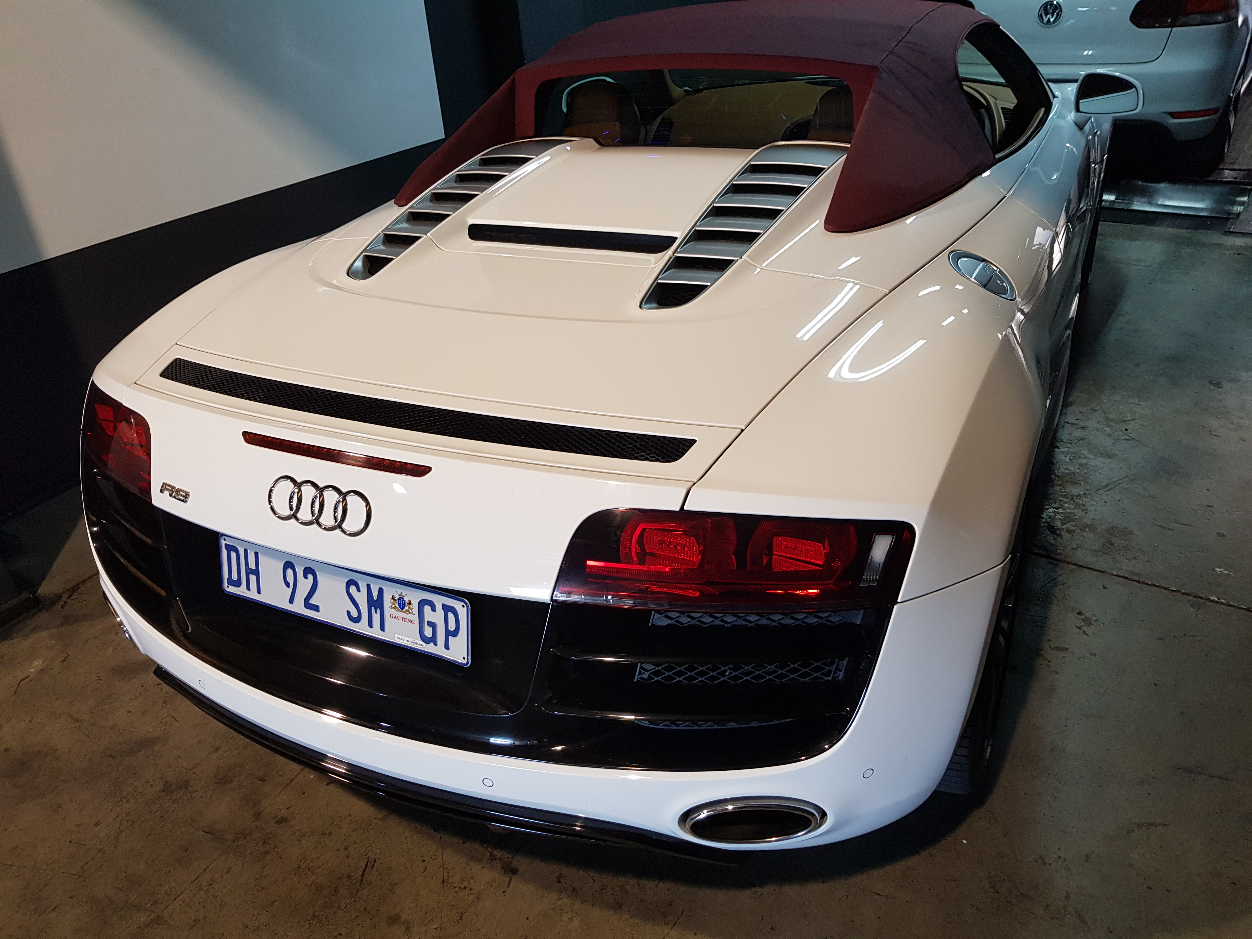 S.O.S Performance picture