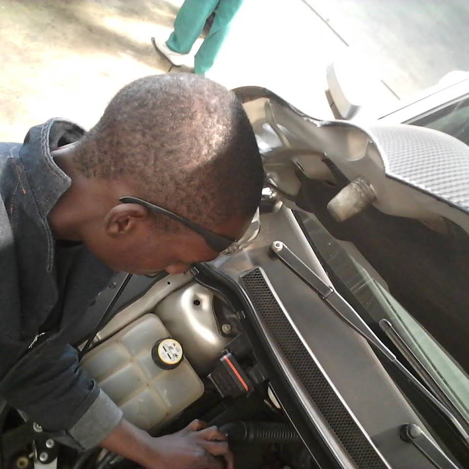 The Car Fasteners photo 1141